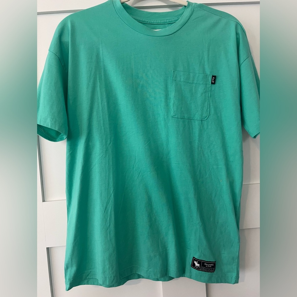 Abercrombie Kids Teal pocket tee boys 15/16 NWOT